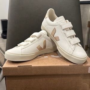 Veja Women’s Low Top Sneakers